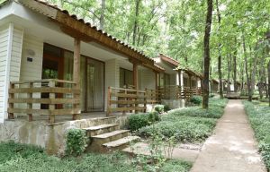 АПАРТАМЕНТИ РОПОТАМО