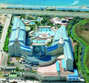 CRYSTAL ADMIRAL RESORT SUITES & SPA