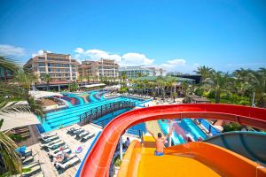 CRYSTAL FAMILY RESORT