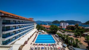 LETOILE BEACH HOTEL
