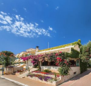 XENIOS LOUTRA VILLAGE BEACH HOTEL