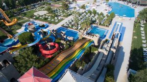 RISUS AQUA BEACH RESORT