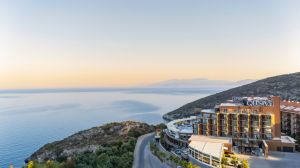 QLUSIVE HOTEL ADULTS ONLY 12+
