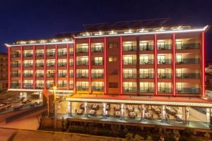 AURASIA DESIGN HOTEL