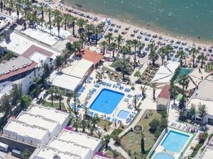 NAGI BEACH HOTEL