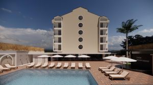 Q ELLA BEACH SIDE