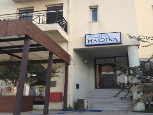 AQUA MARINA APARTMENTS - RR