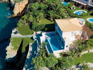 CAPSIS DIVINE THALASSA HOTEL