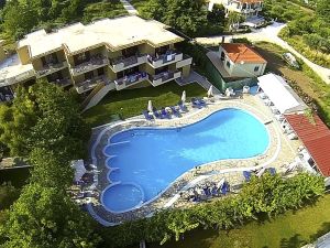 MACEDON HOTEL - BB/HB