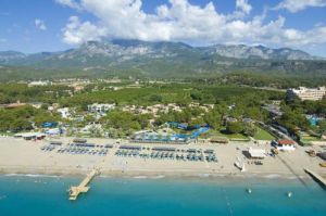 PIRATES BEACH CLUB