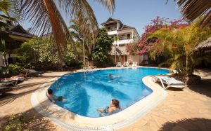 LANGI LANGI BEACH BUNGALOWS