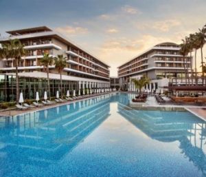 ACANTHUS & CENNET BARUT COLLECTION